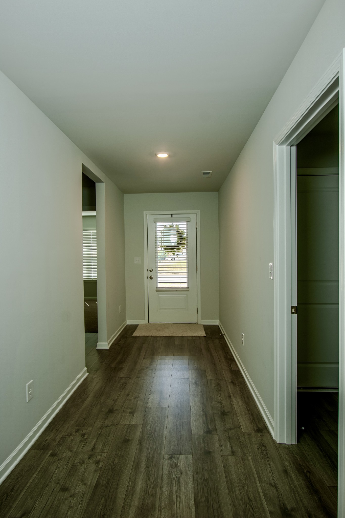 1003 Autumnwood Dr Property Photo 8