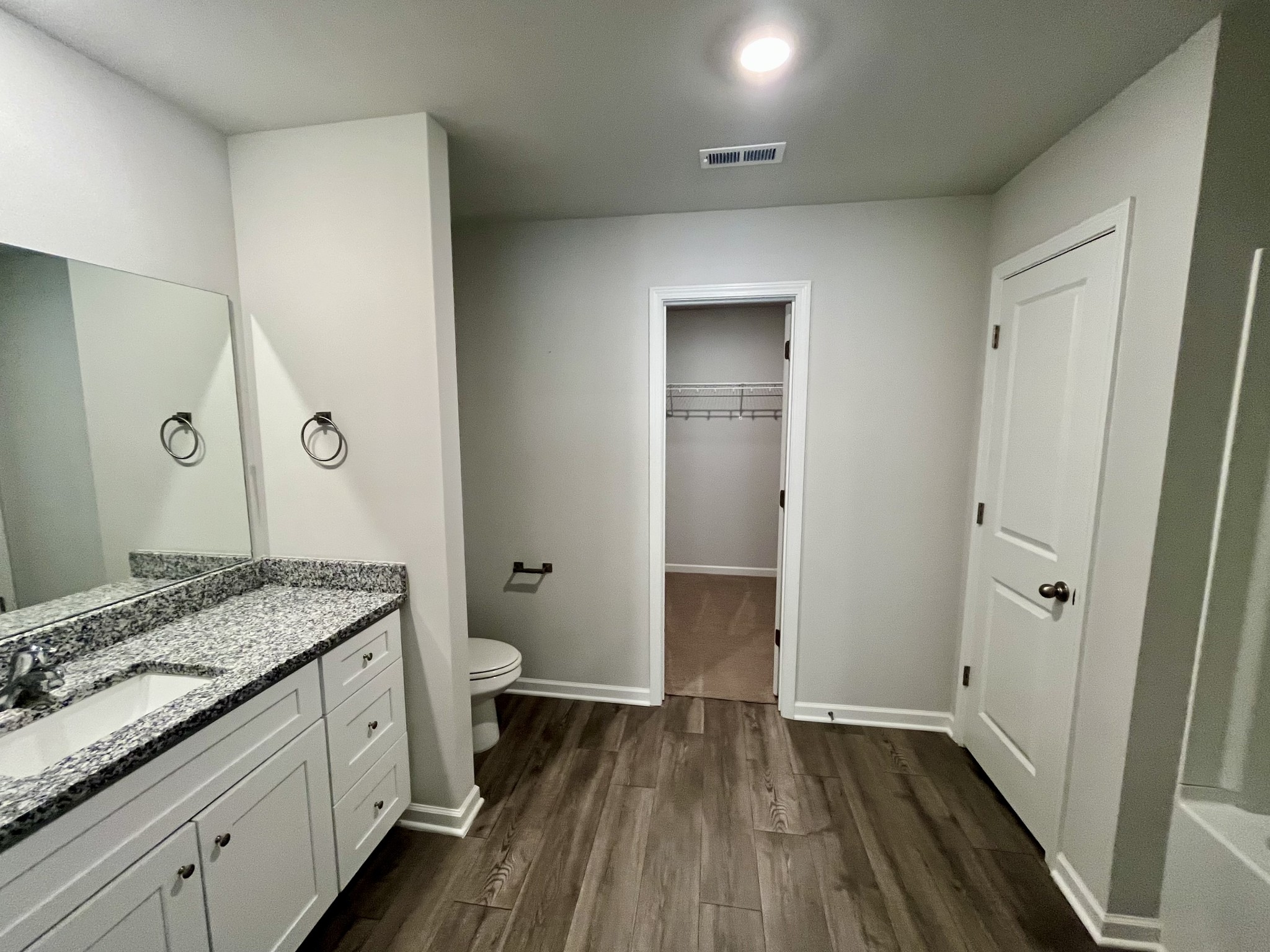 1003 Autumnwood Dr Property Photo 14