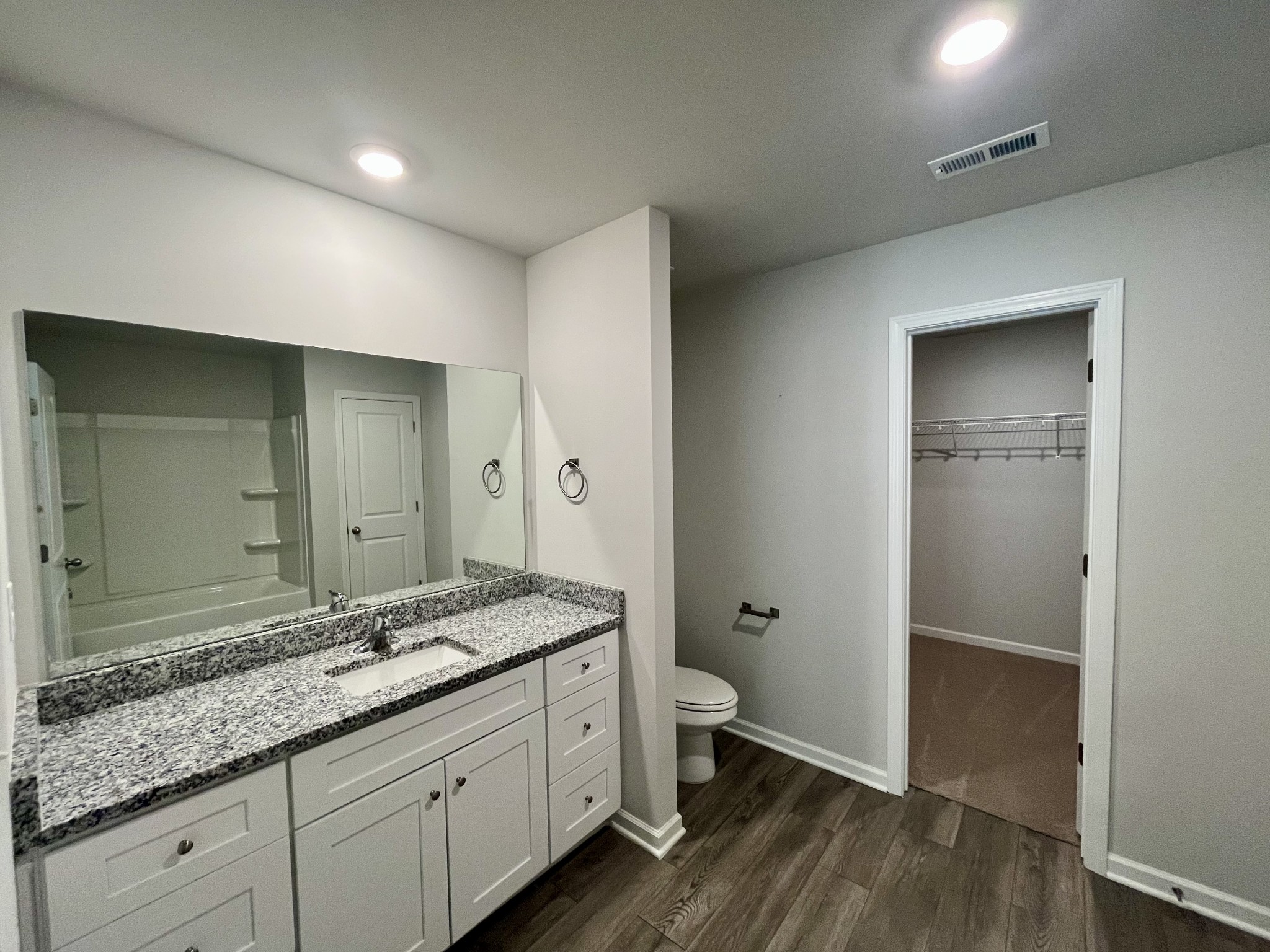 1003 Autumnwood Dr Property Photo 15