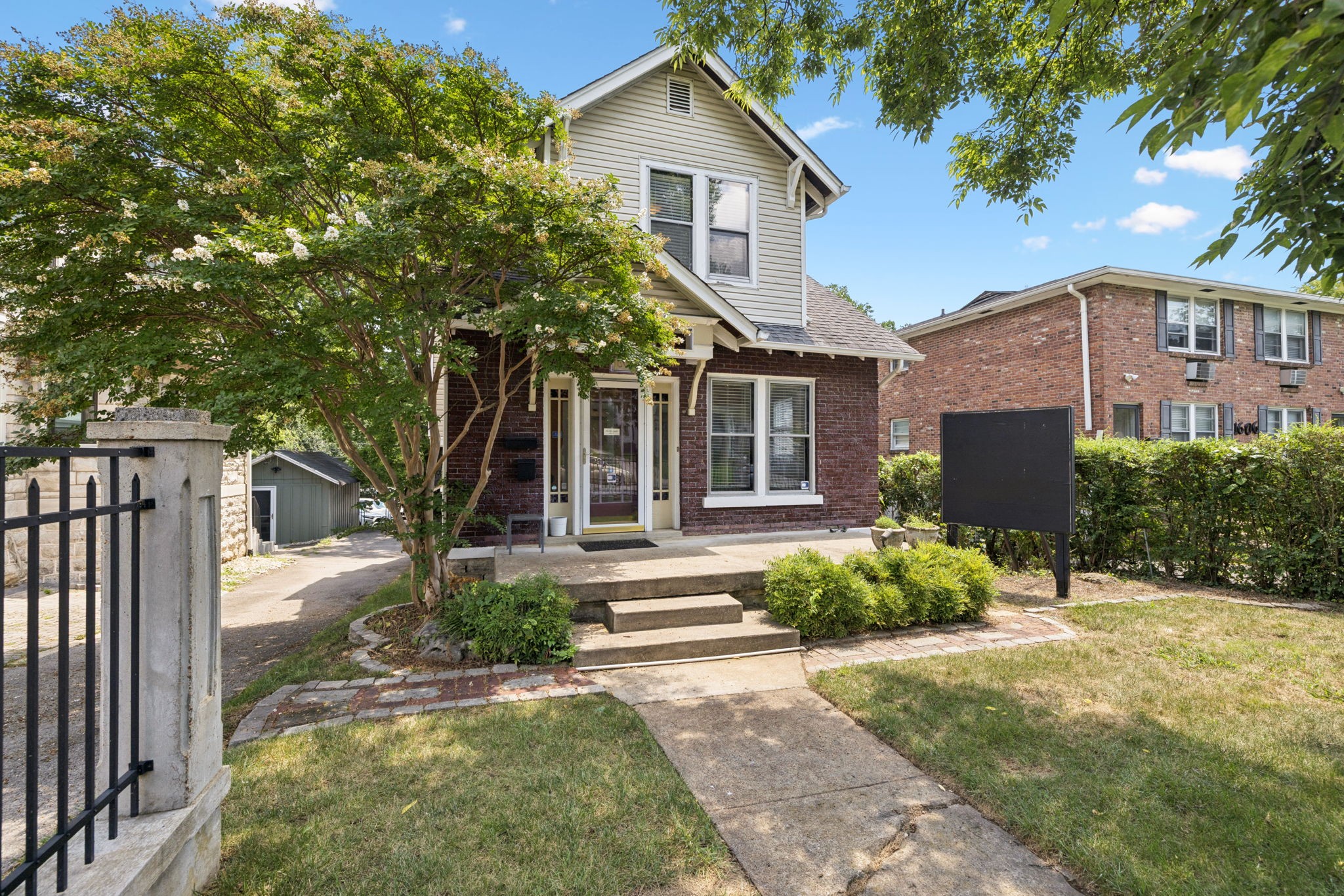 1604 17th Ave, S Property Photo 1