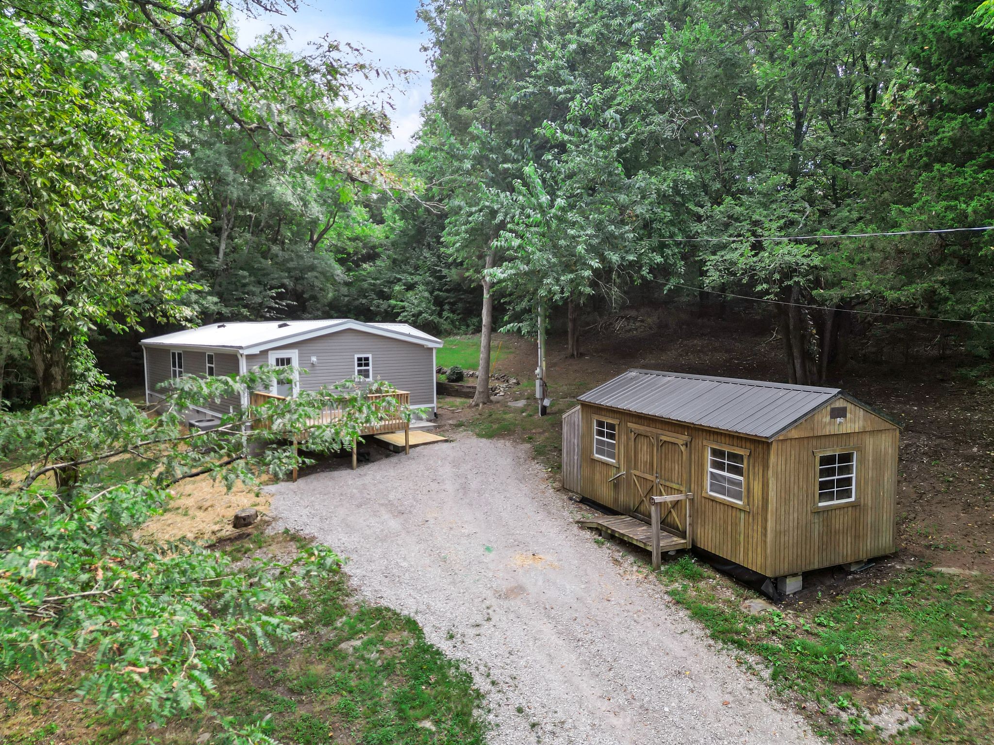 215 Grant Rd Property Photo 6