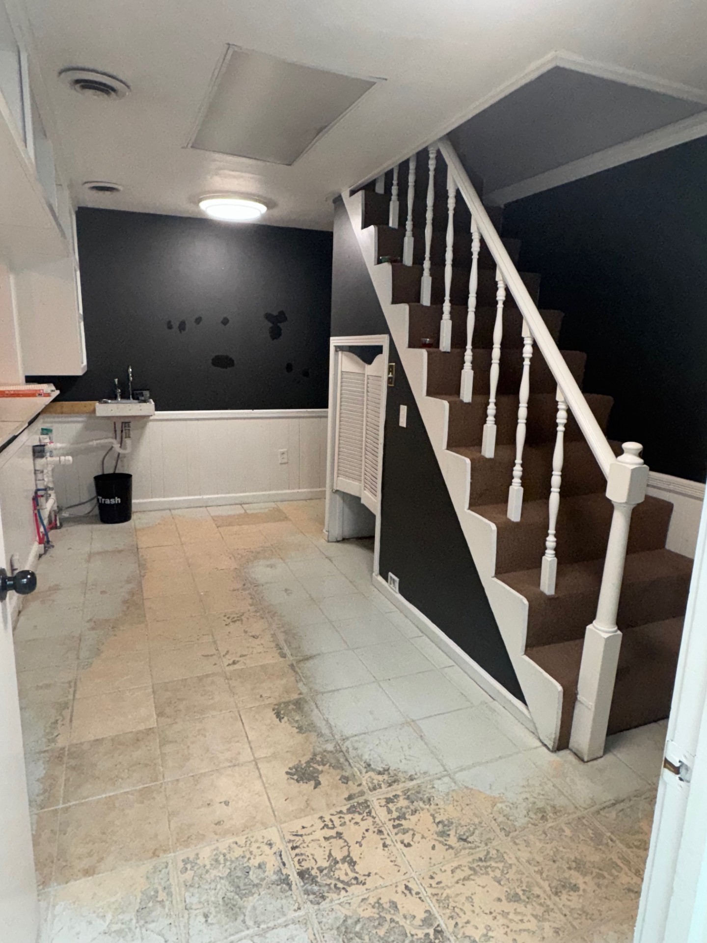 137 Franklin St Property Photo 4