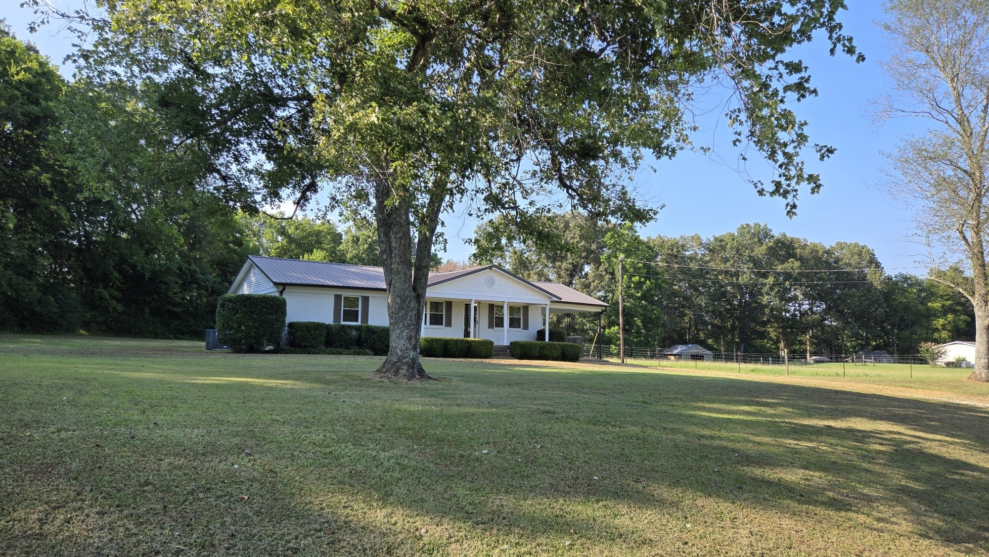 690 Friendship Rd Property Photo 1