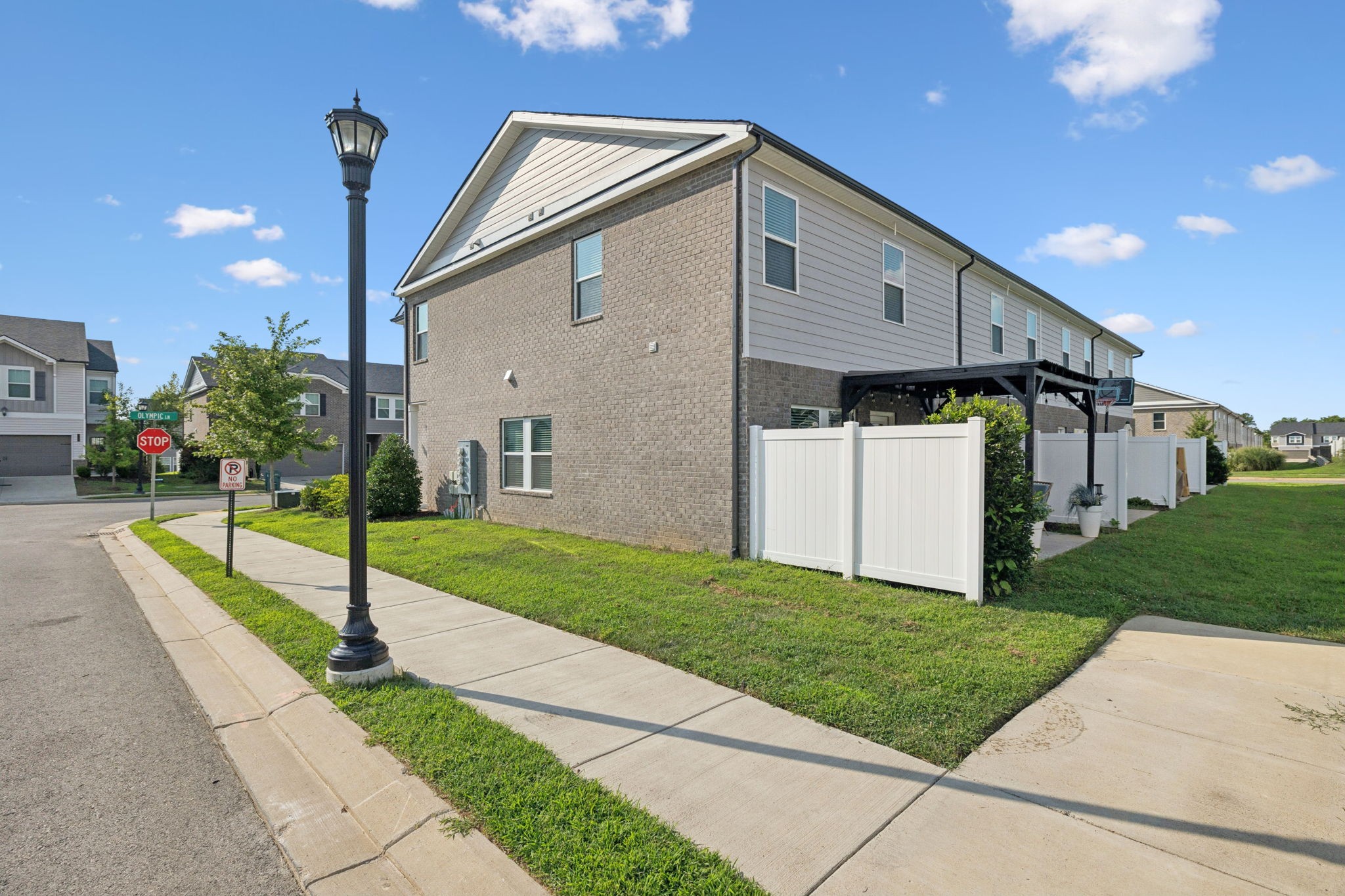 1512 Olympic Ln Property Photo 36
