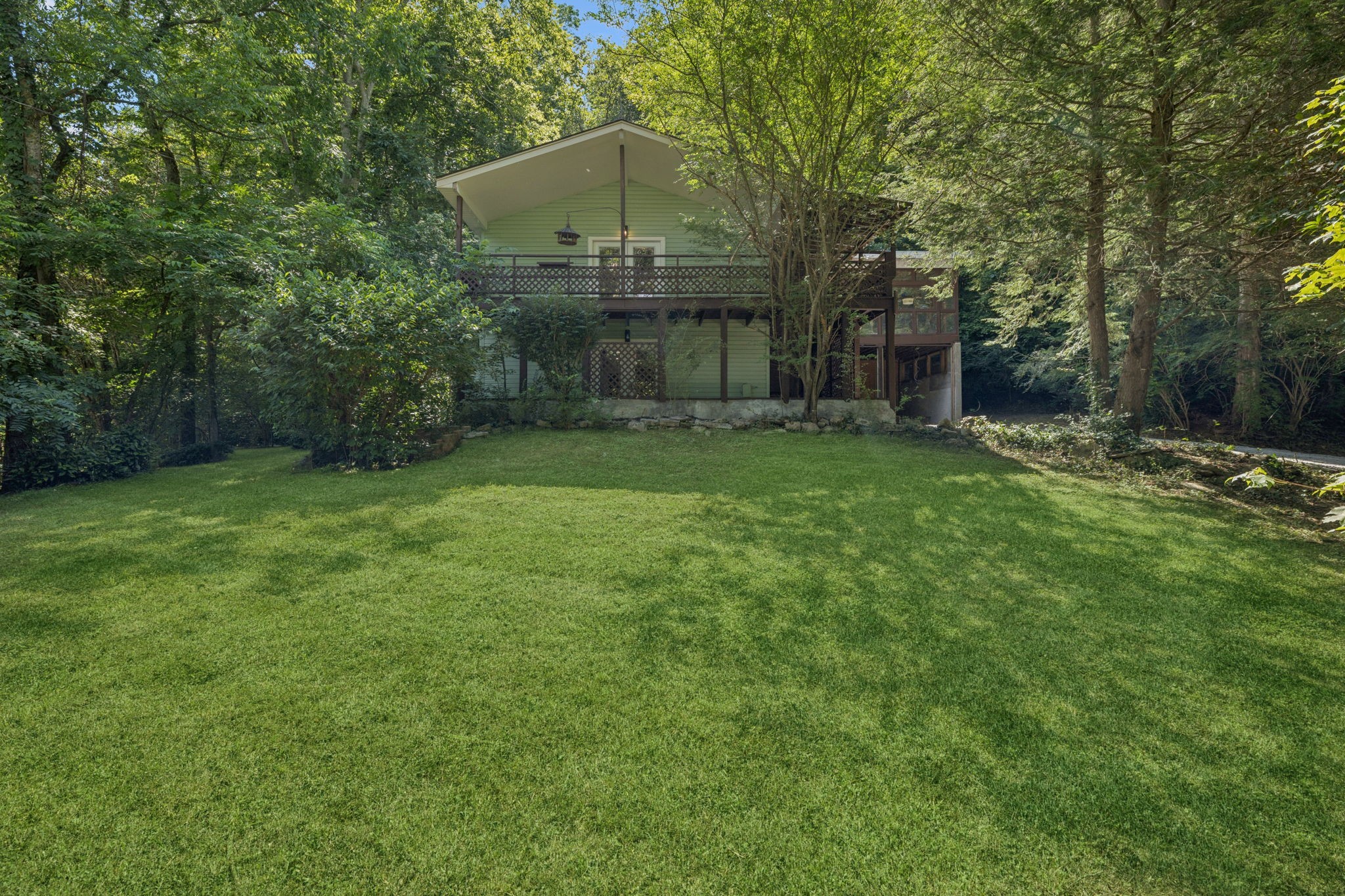1016 Rustic Hills Dr Property Photo 1