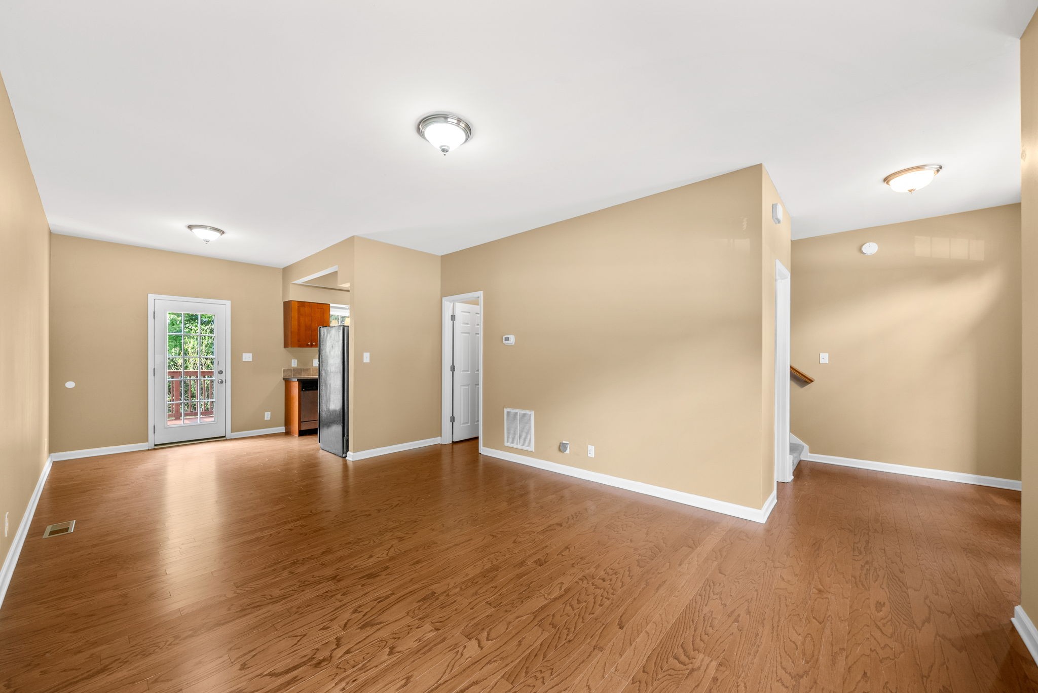516 S 1st St Property Photo 5