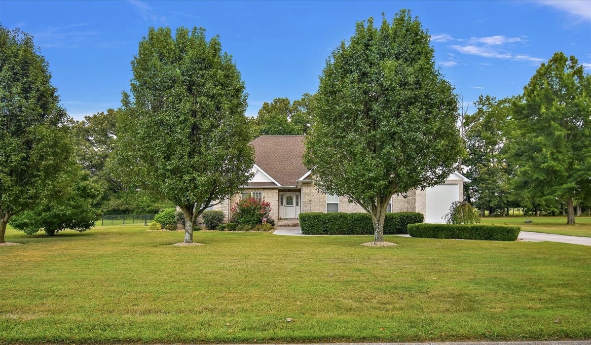 417 Whispering Winds Dr Property Photo 1
