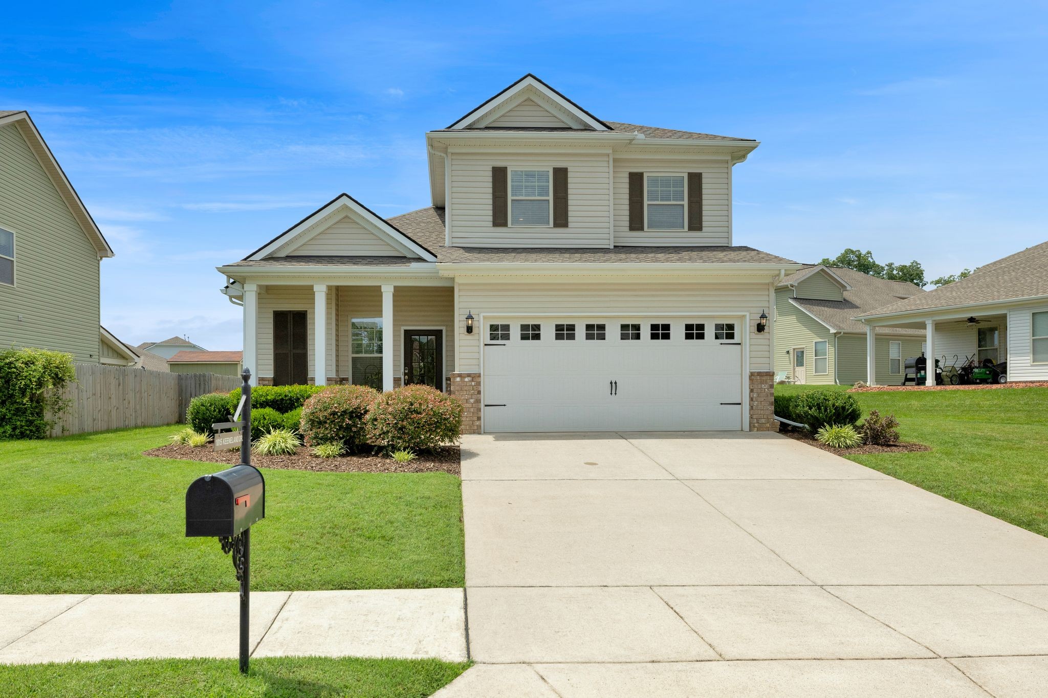 1015 Keeneland Dr