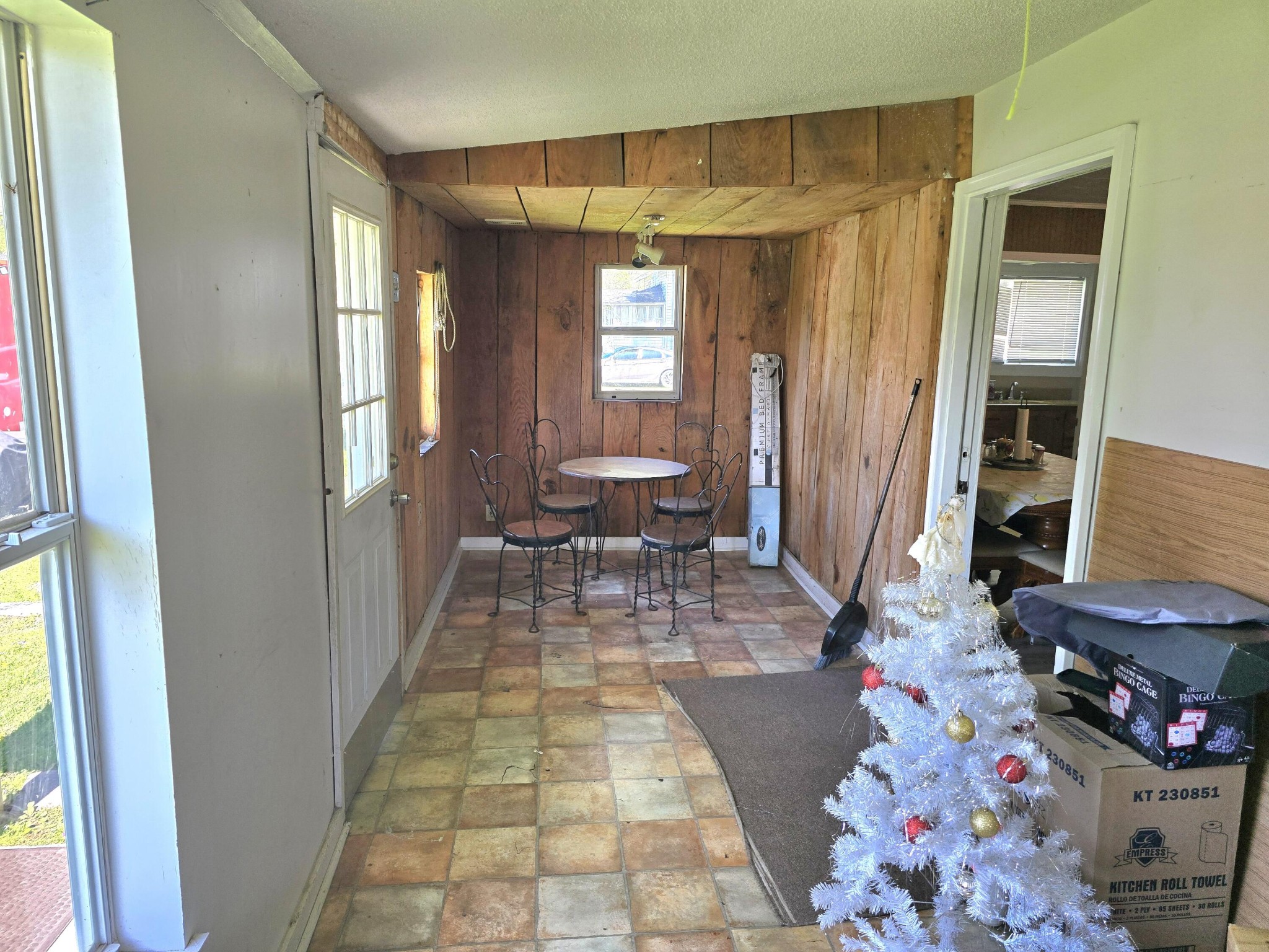 491 Piccadilly Avenue Property Photo 20