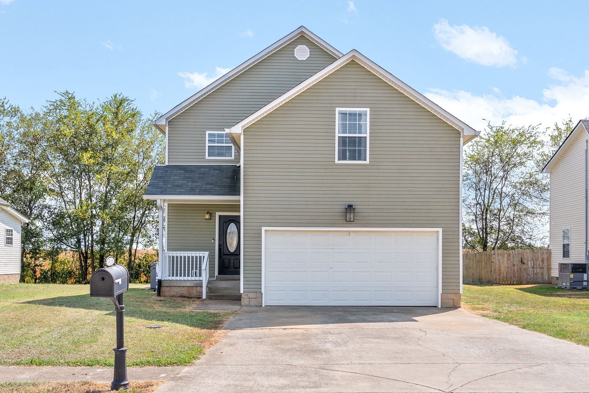 610 S Cavalcade Cir Property Photo 1