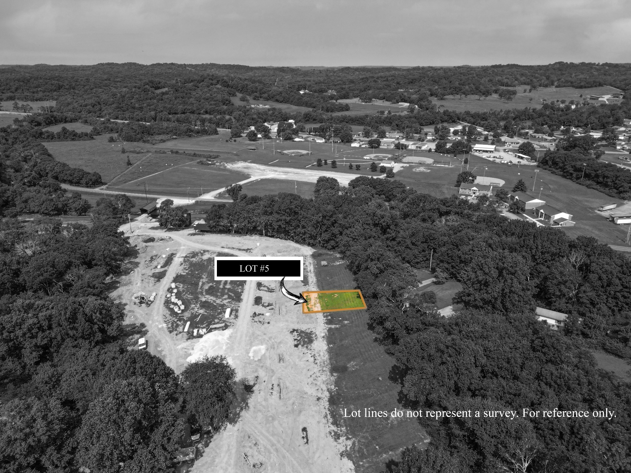 975 Main St Property Photo 4