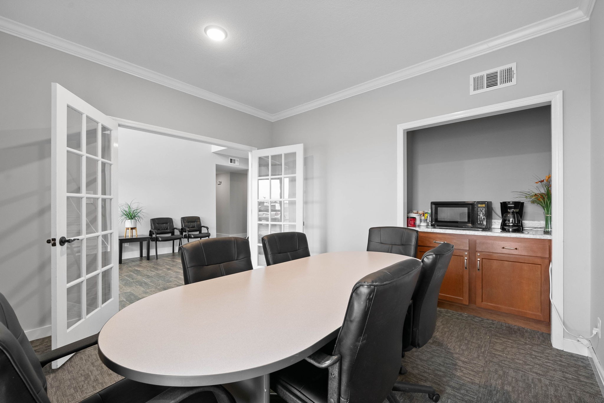 1800 Business Park Dr Property Photo 7
