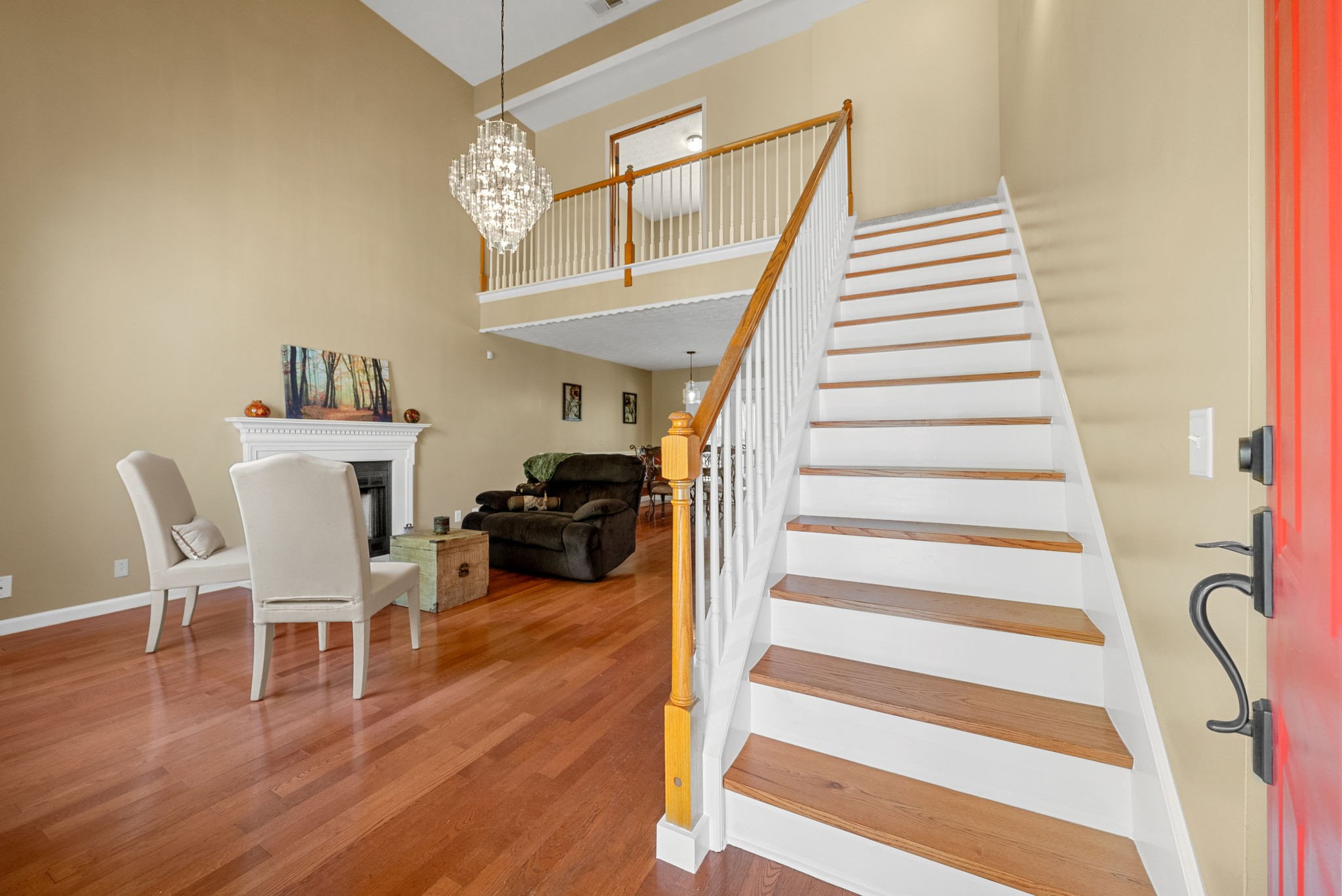 802 Crystal Ct Property Photo 5