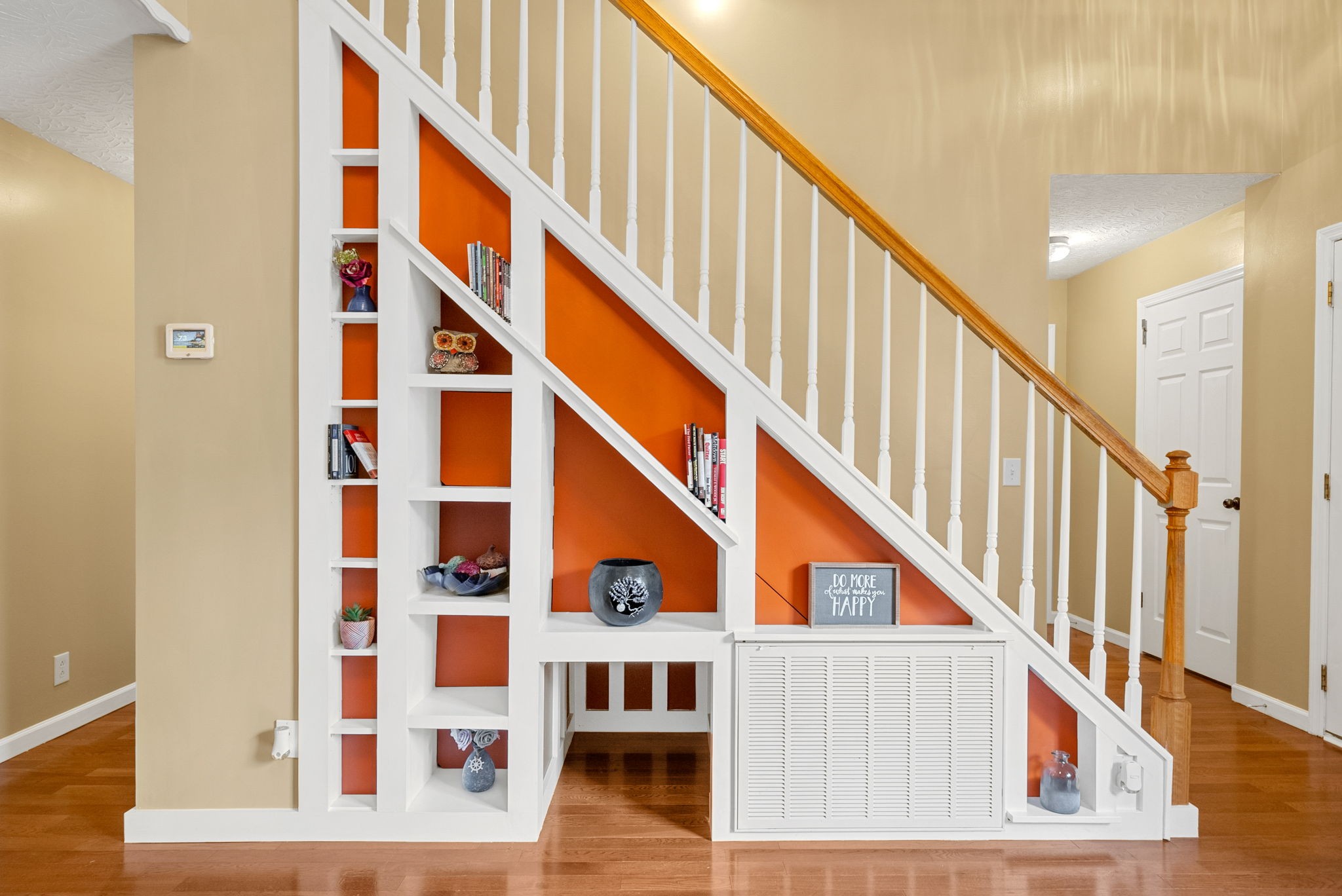 802 Crystal Ct Property Photo 9