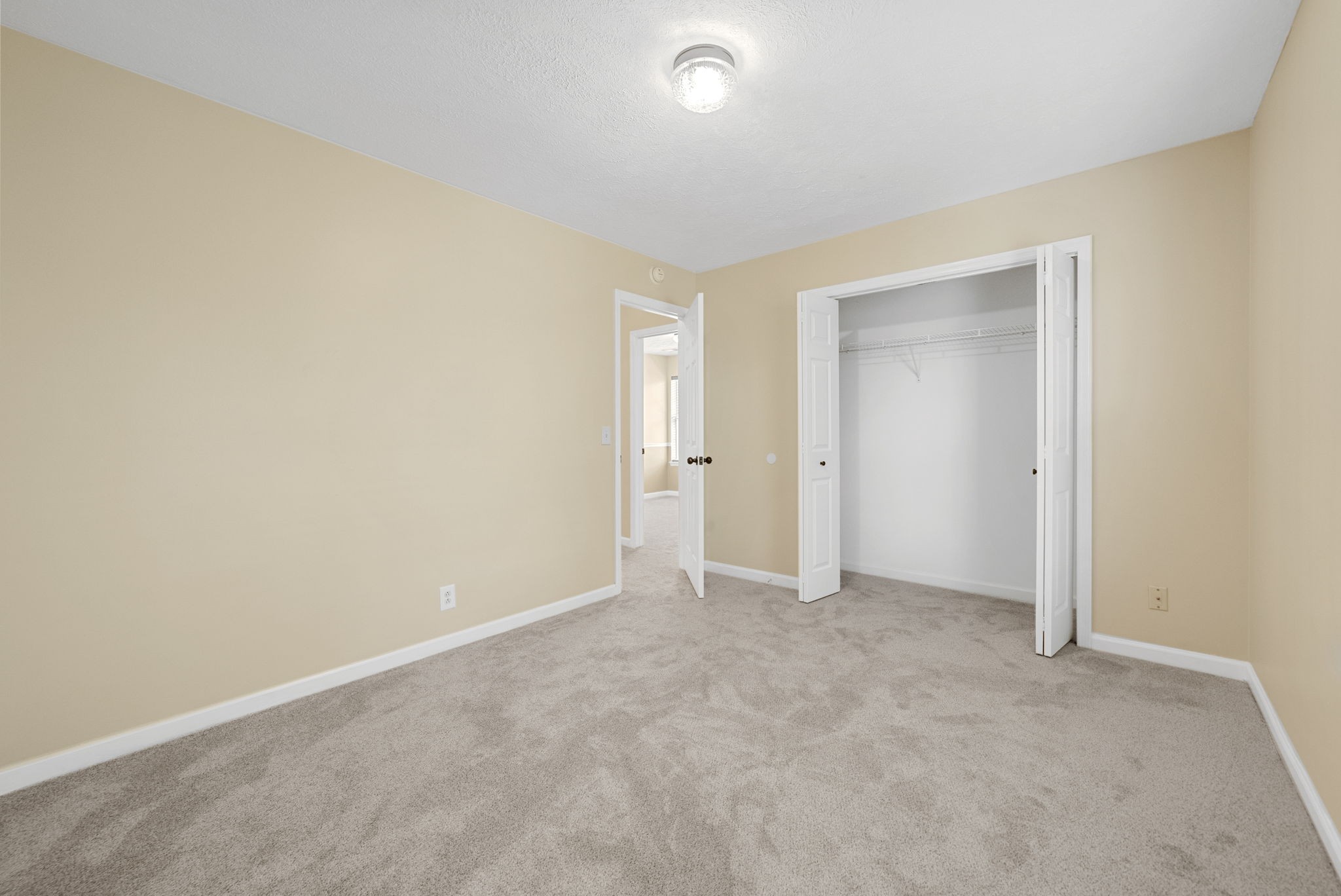 802 Crystal Ct Property Photo 33