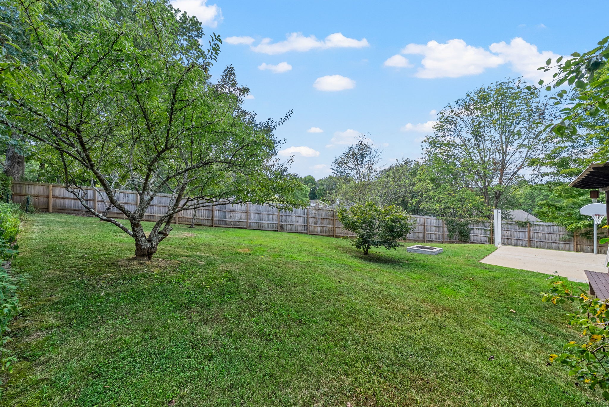 802 Crystal Ct Property Photo 45