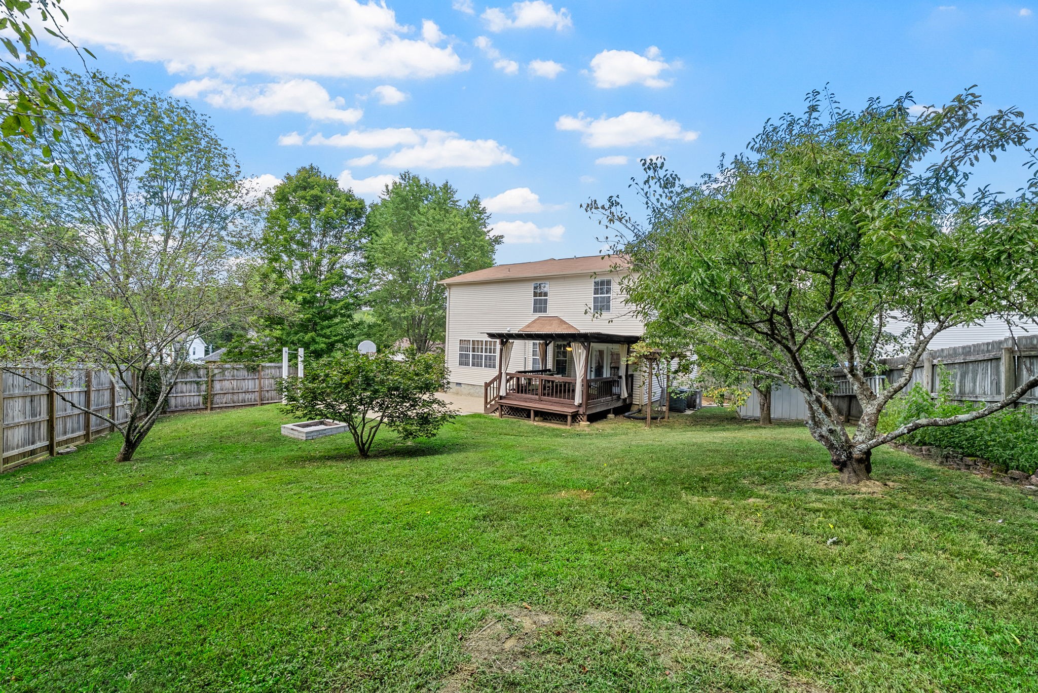 802 Crystal Ct Property Photo 46