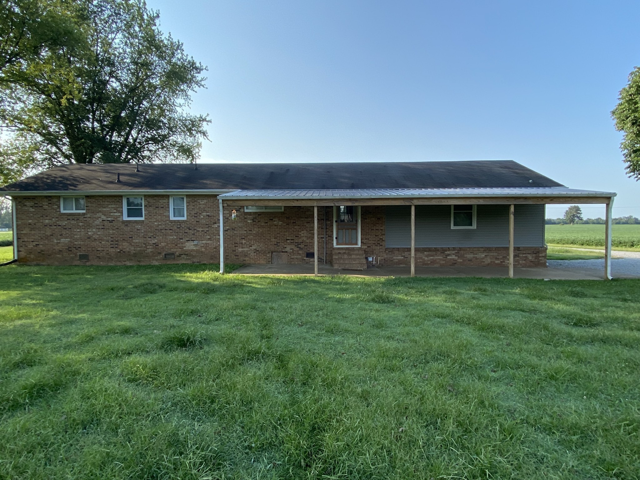 801 Webb Rd Property Photo 8