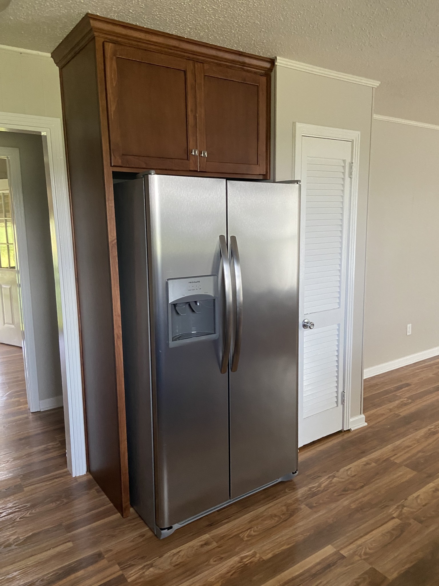 801 Webb Rd Property Photo 13