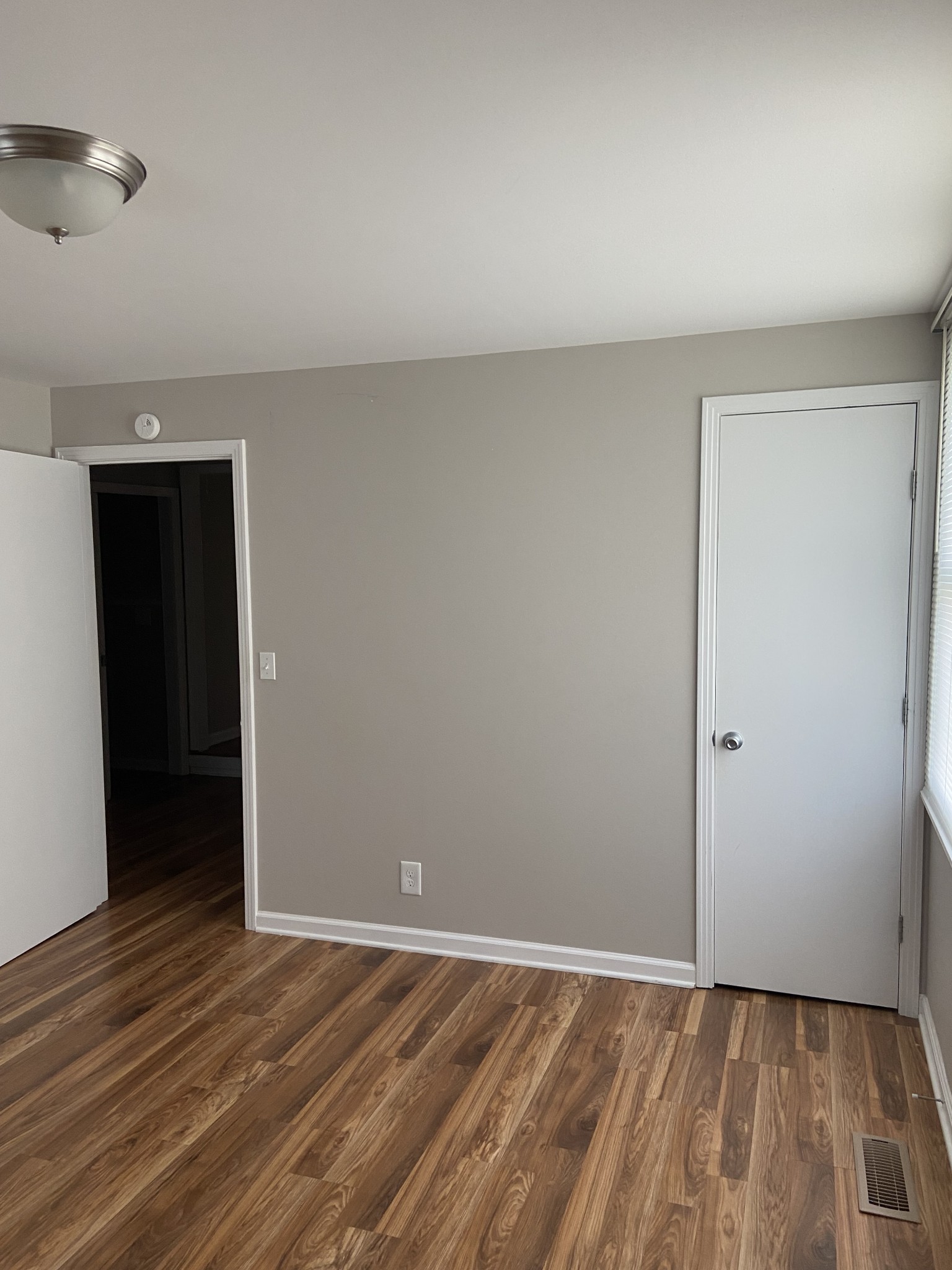 801 Webb Rd Property Photo 33