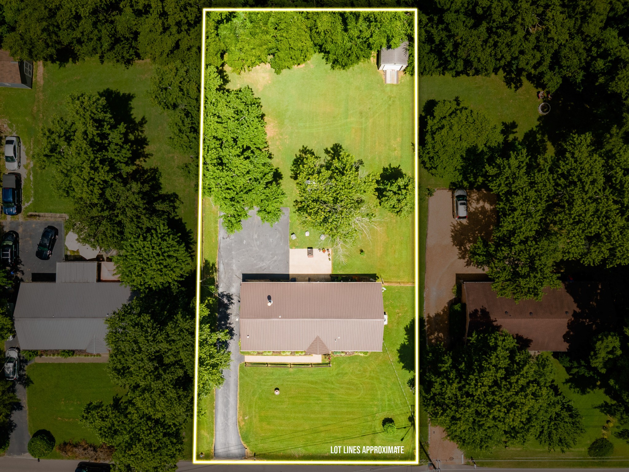 620 General Barksdale Dr Property Photo 5