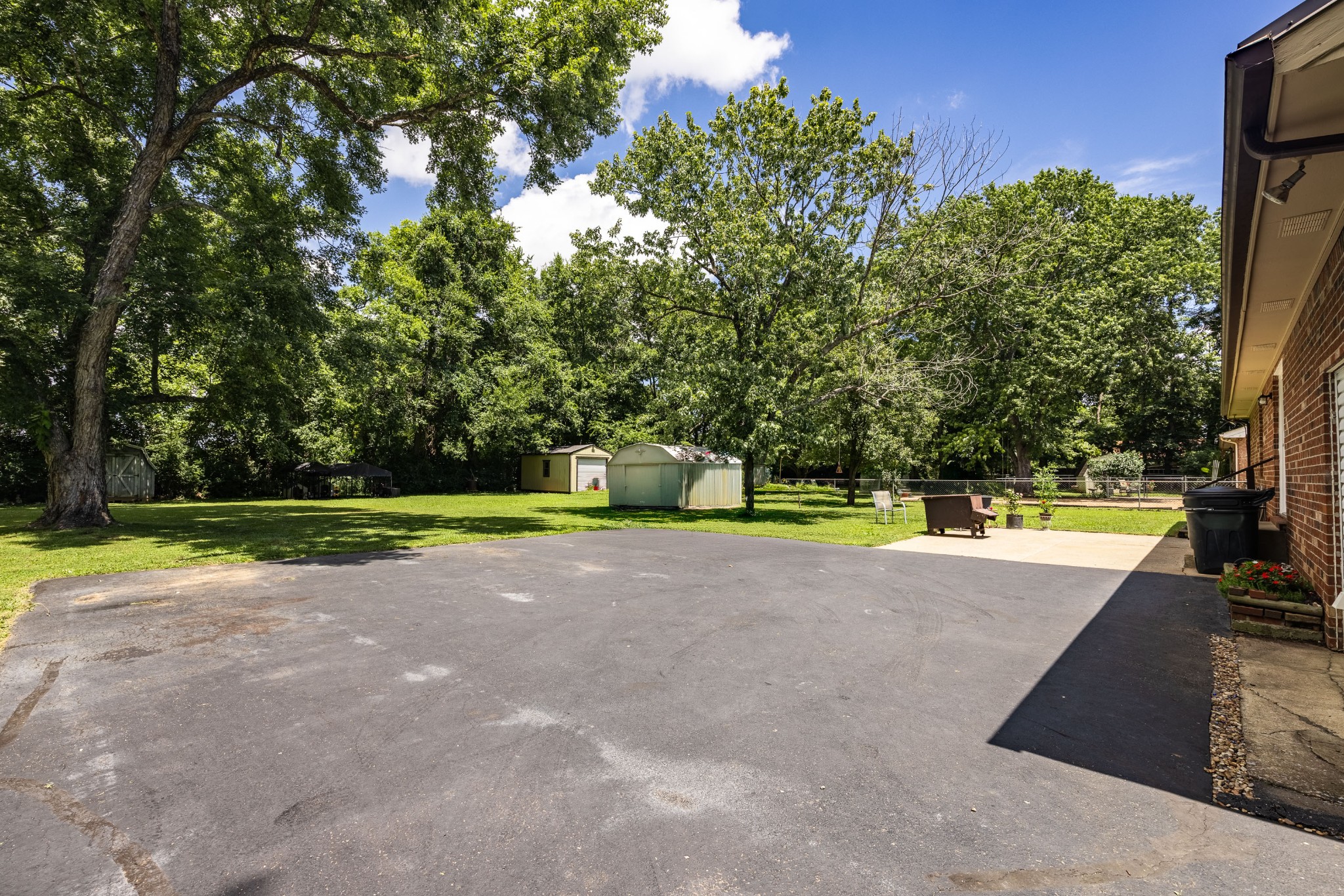 620 General Barksdale Dr Property Photo 21