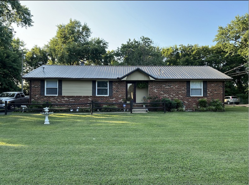 620 General Barksdale Dr Property Photo 28
