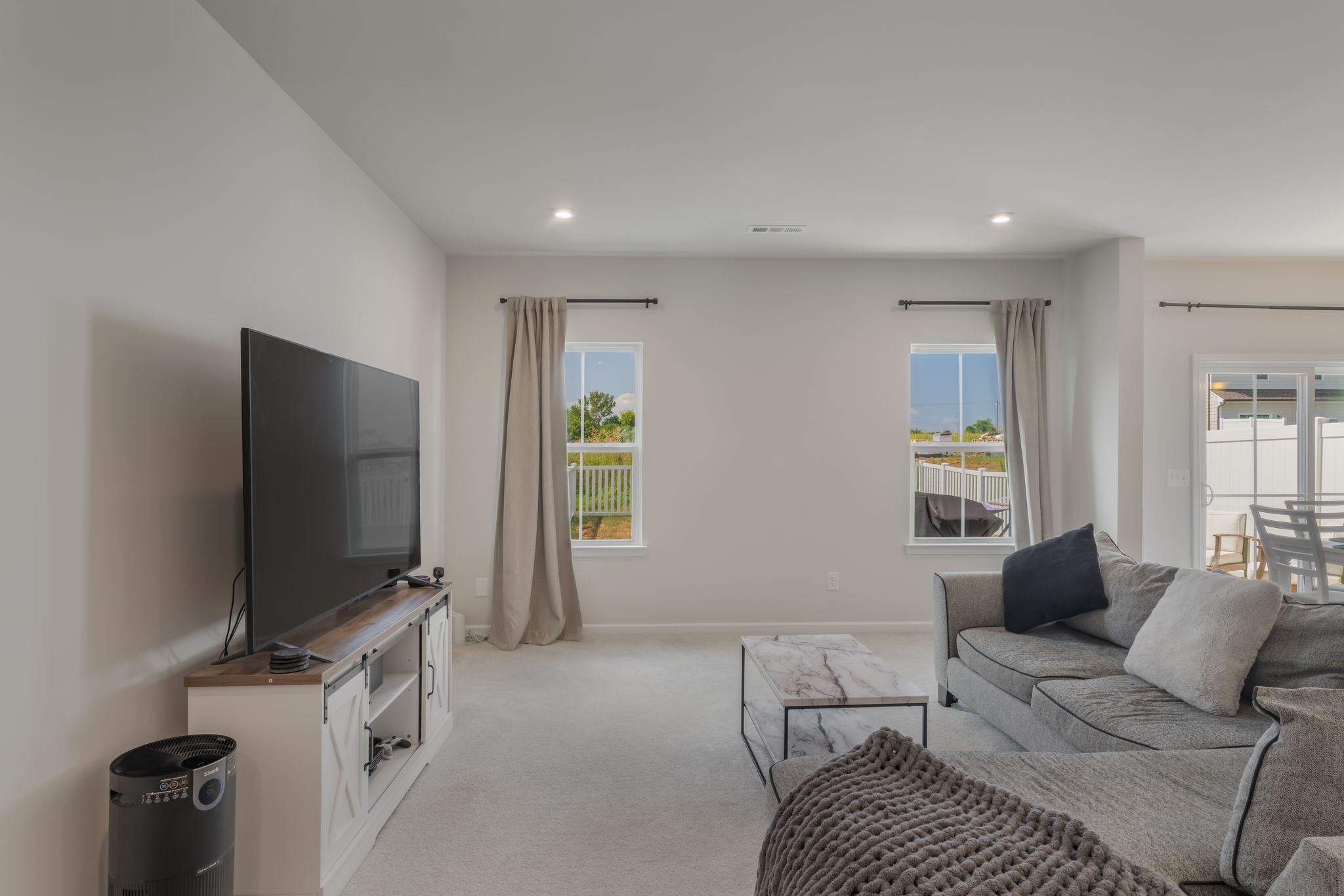 1340 Crescent Ridge Dr Property Photo 6