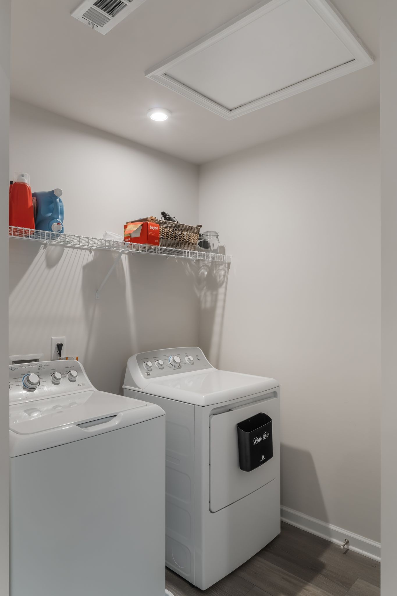 1340 Crescent Ridge Dr Property Photo 25