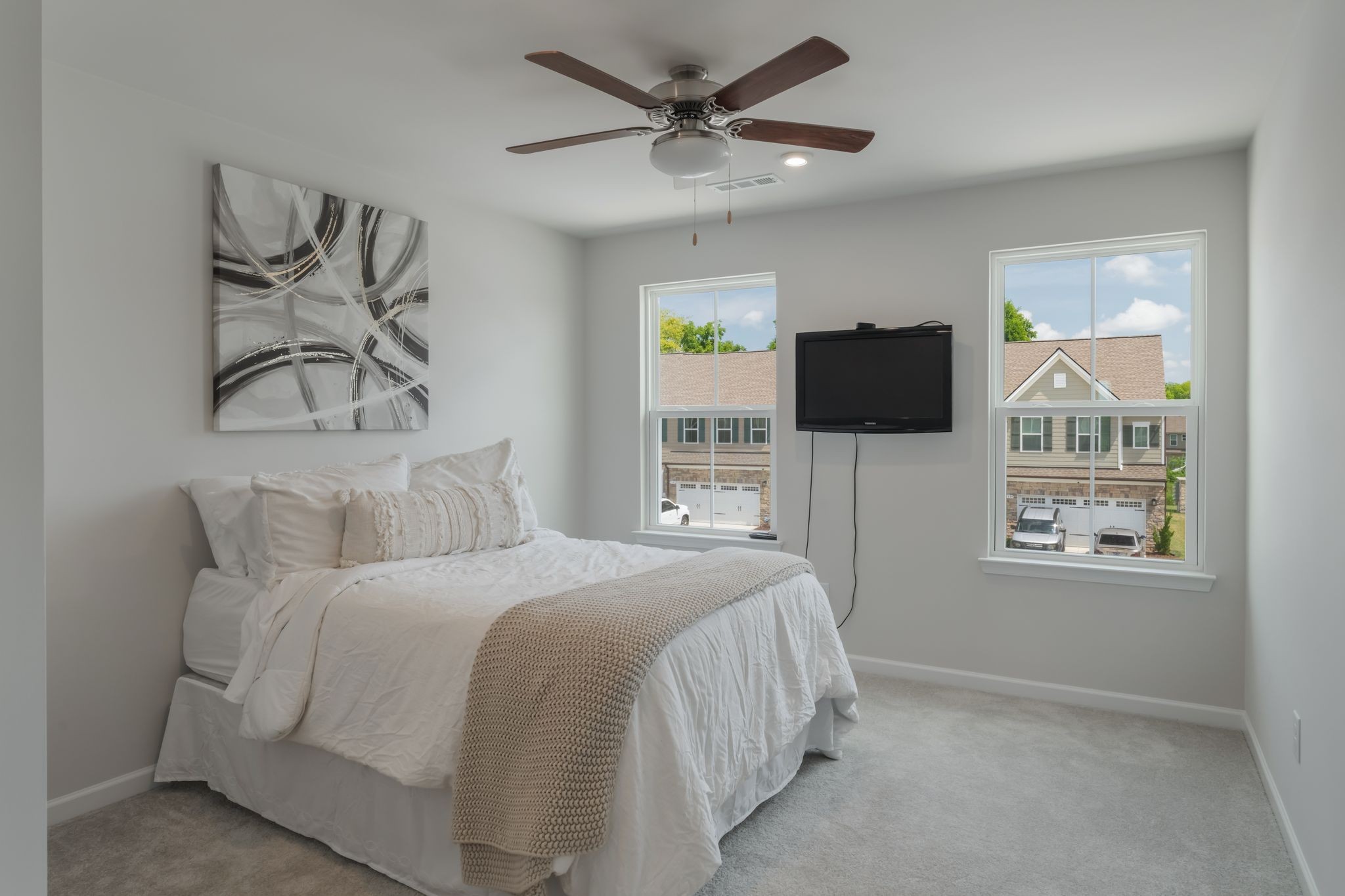 1340 Crescent Ridge Dr Property Photo 27