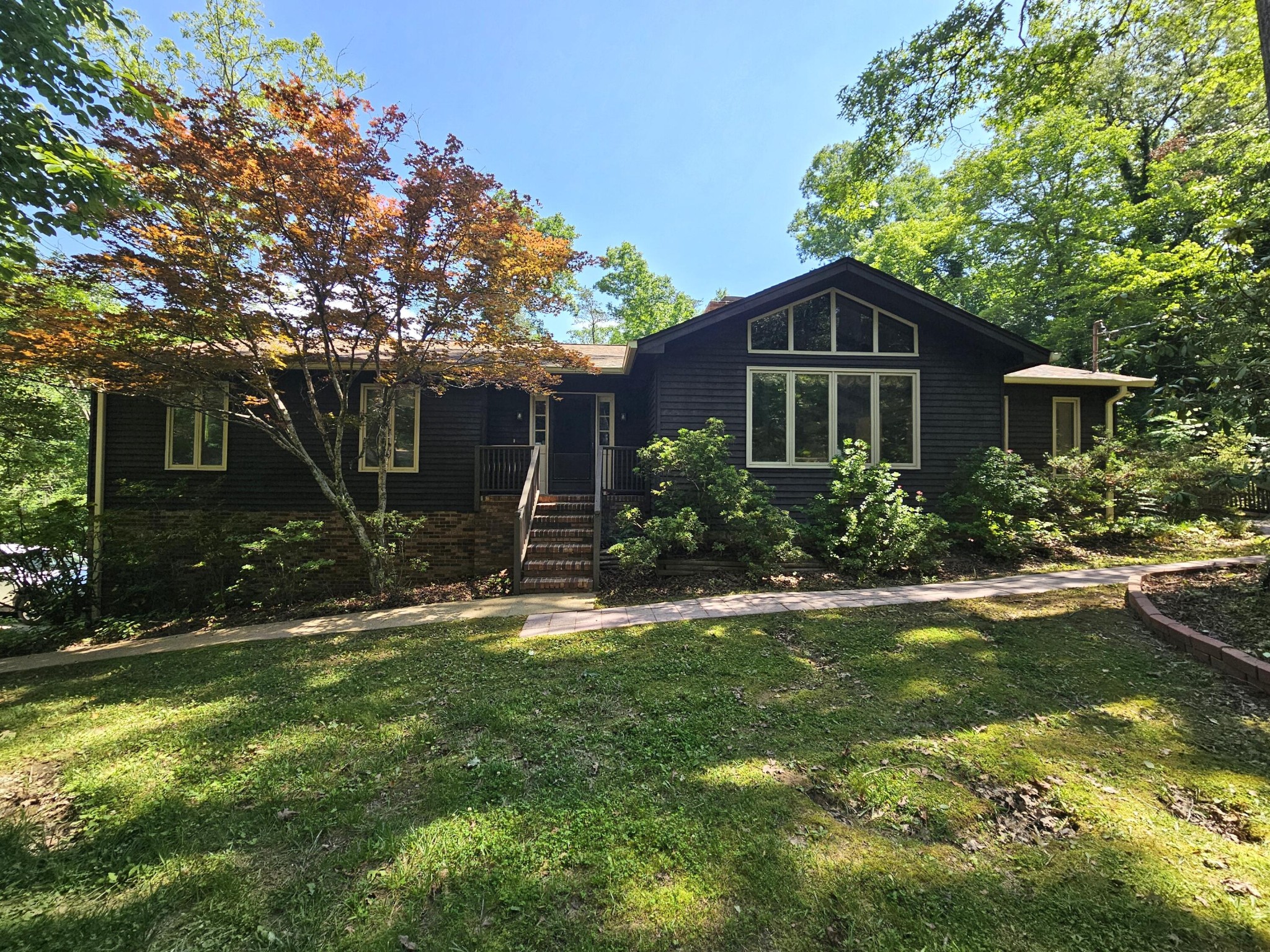 601 Dunsinane Road Property Photo 1