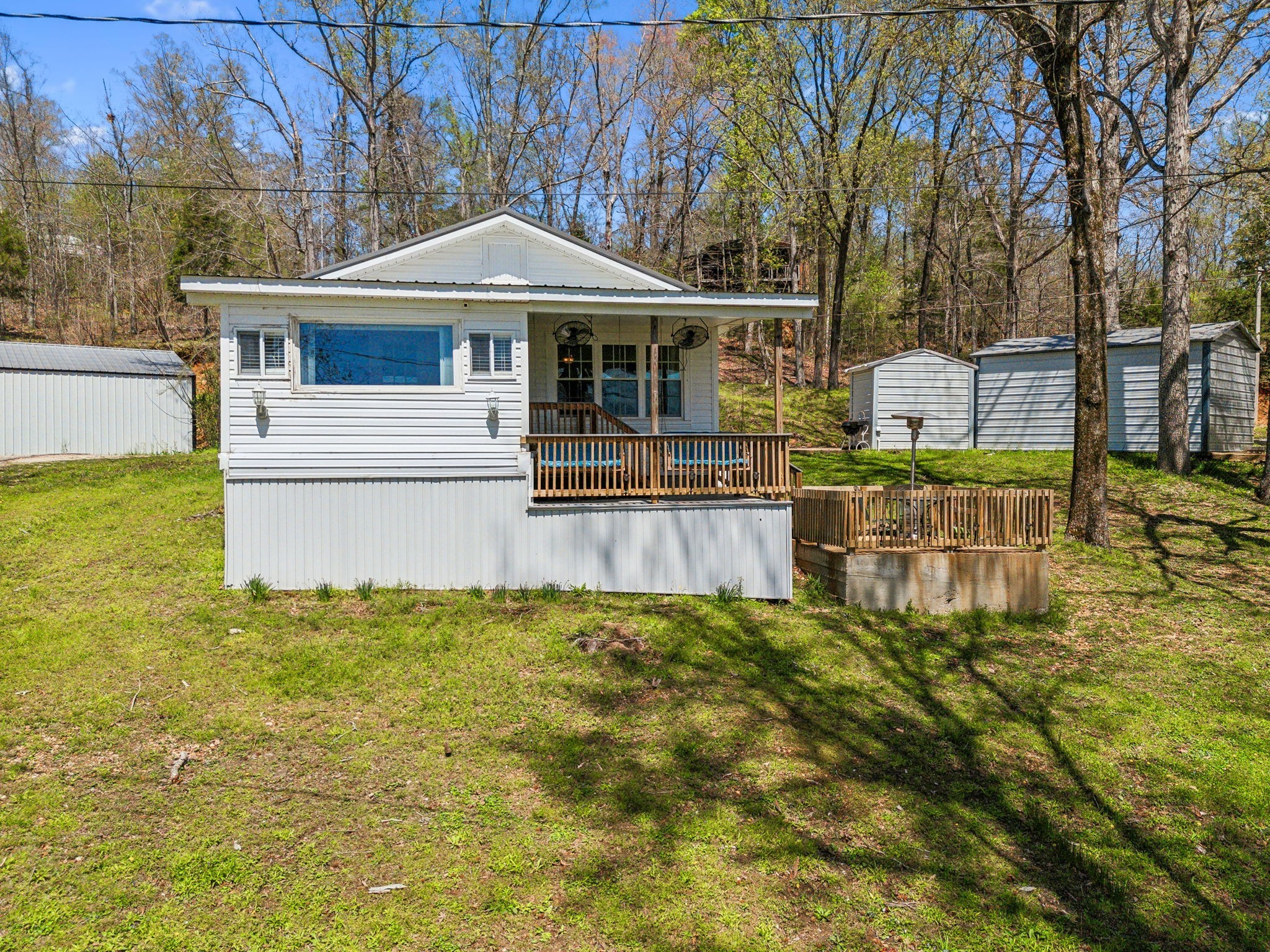 11460 Crooked Creek Rd Property Photo 1