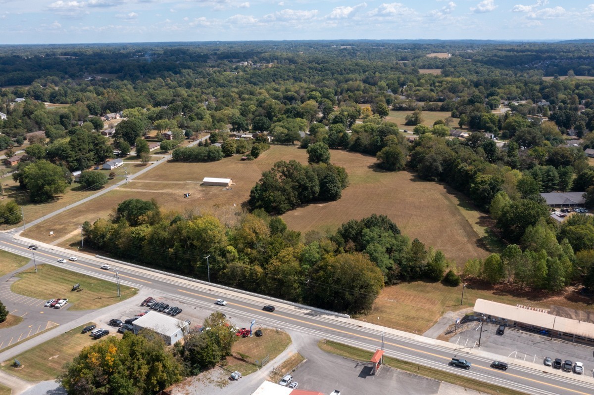 105 Eastside Dr Property Photo 6