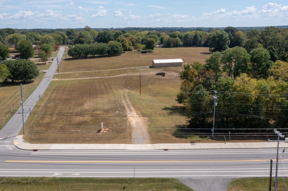 105 Eastside Dr Property Photo 10