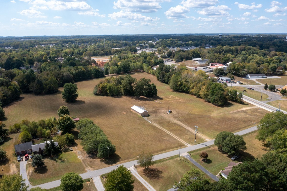 105 Eastside Dr Property Photo 18