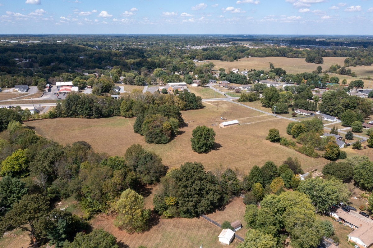 105 Eastside Dr Property Photo 22