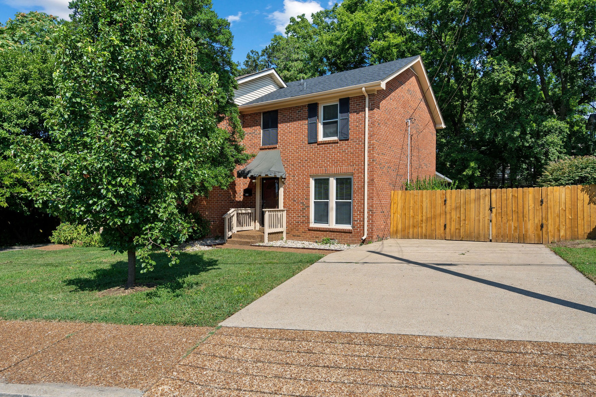 3446 Marlborough Ave Property Photo 2