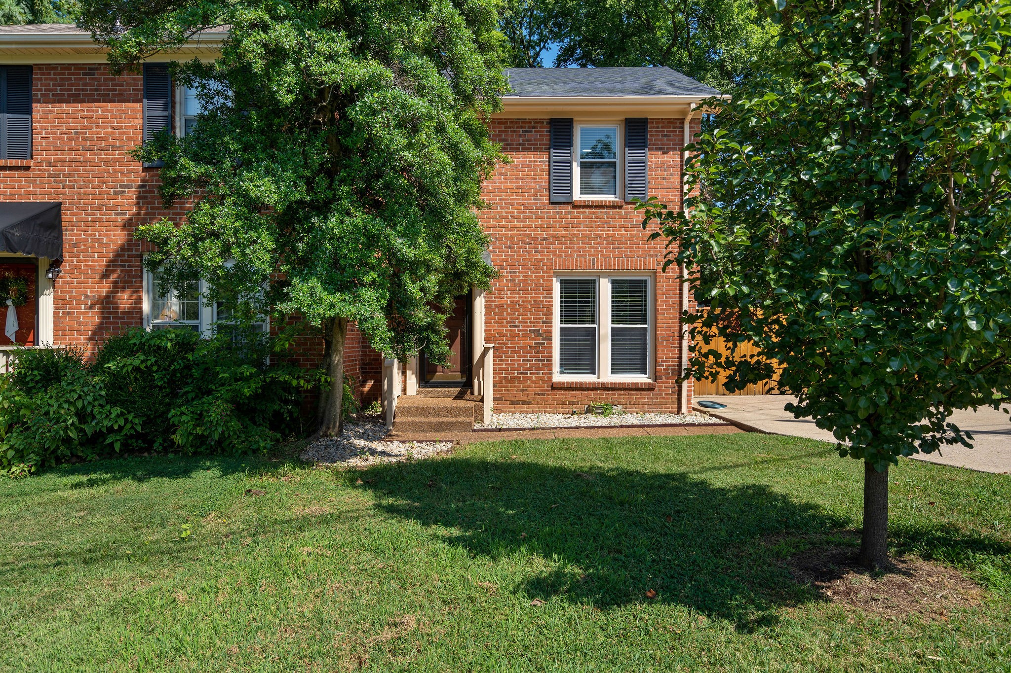 3446 Marlborough Ave Property Photo 3