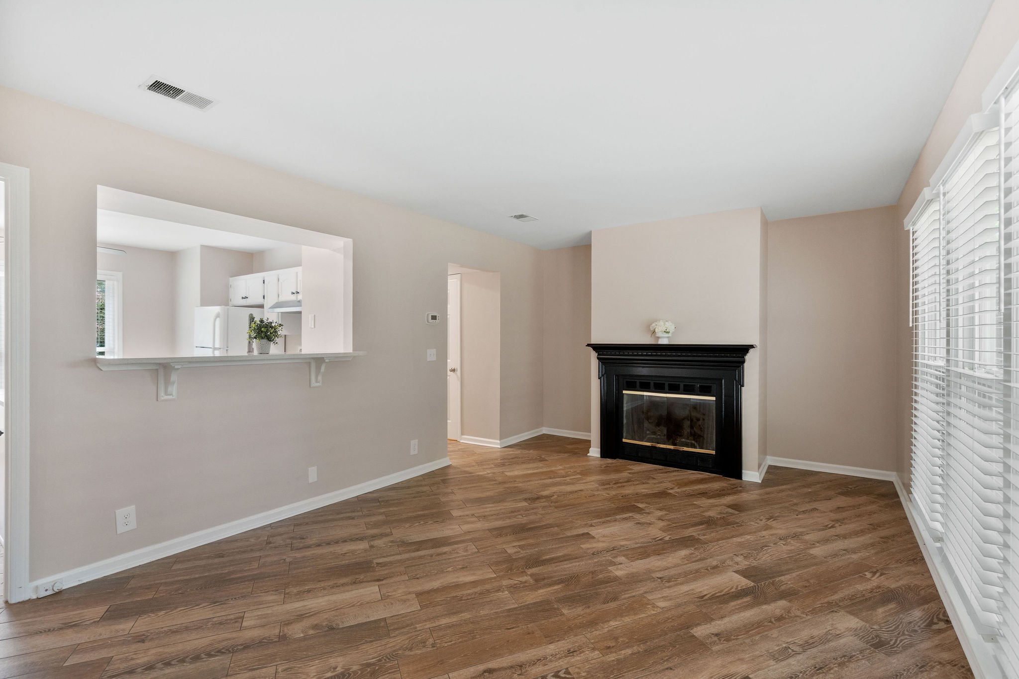 3446 Marlborough Ave Property Photo 16