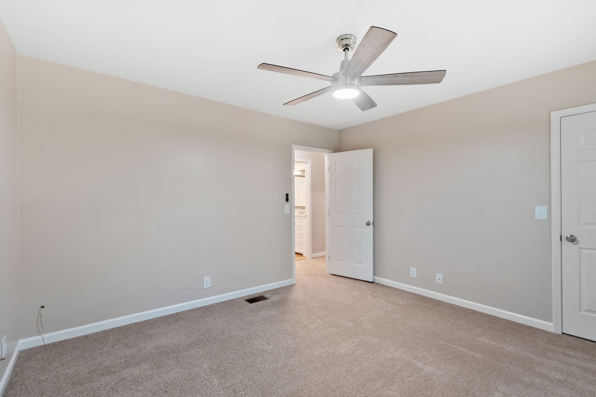 3446 Marlborough Ave Property Photo 19