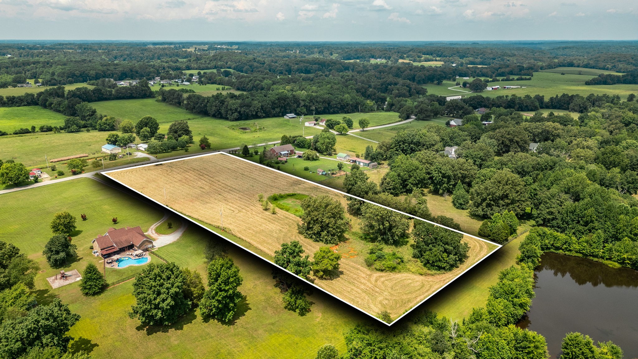 3365 Highway 259 Property Photo 1