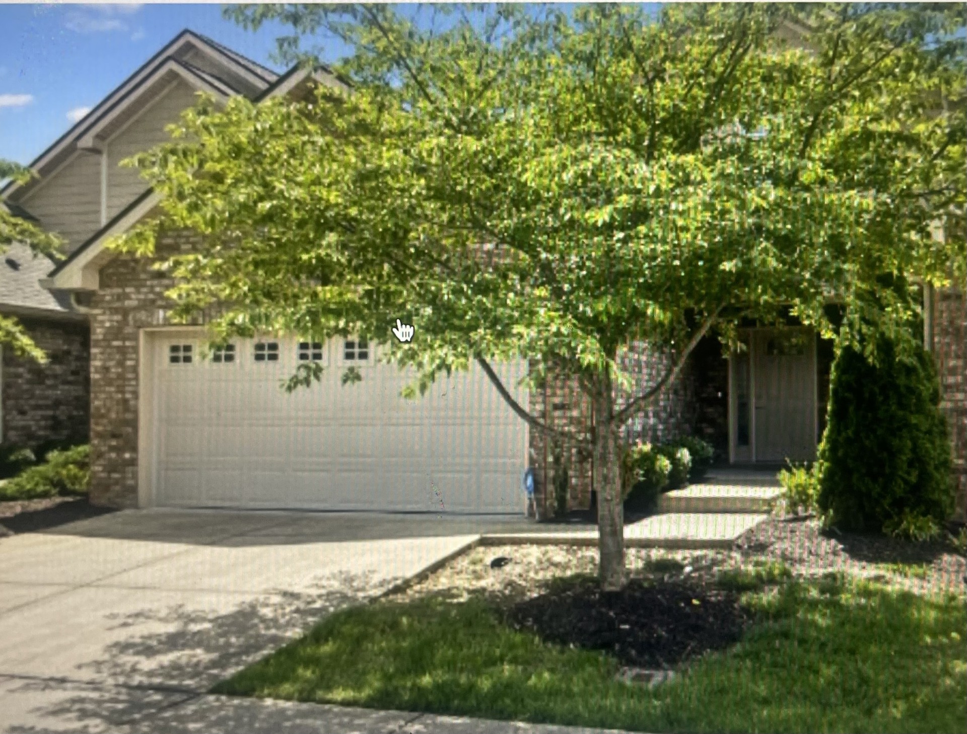 1012 Irish Way Property Photo 1