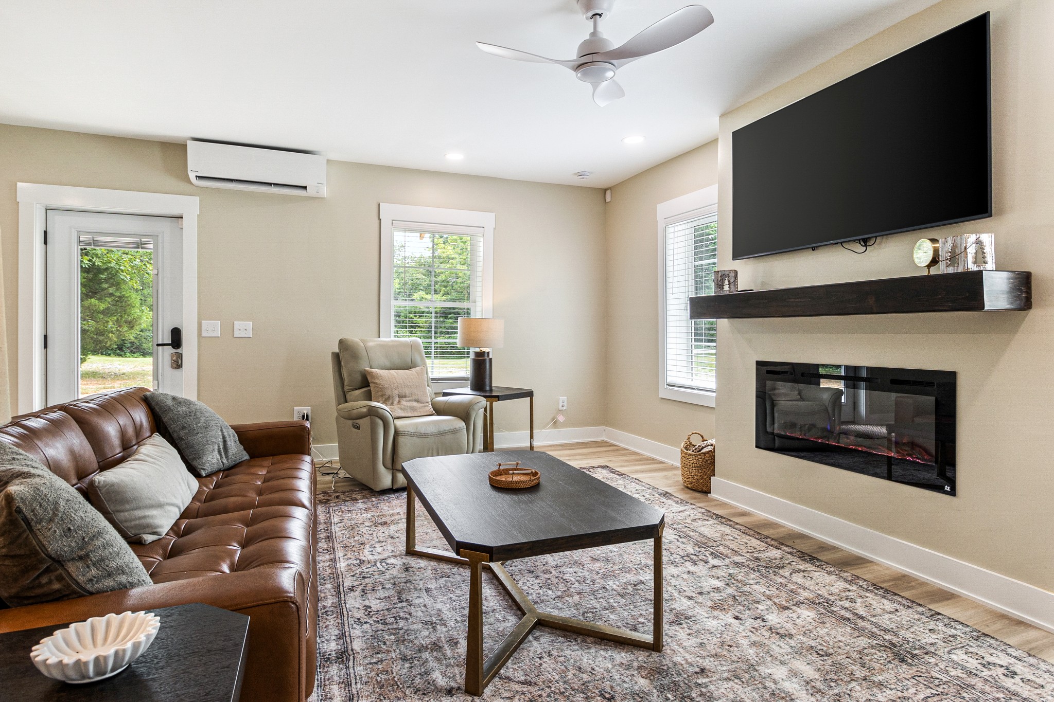 488 Lower Halls Mill Rd Property Photo 3