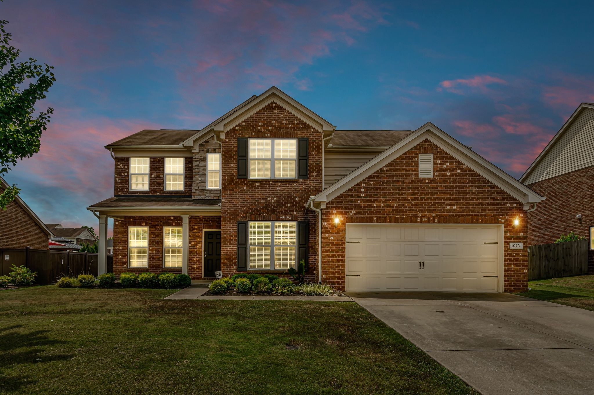 1019 Lacebark Ln Property Photo 1