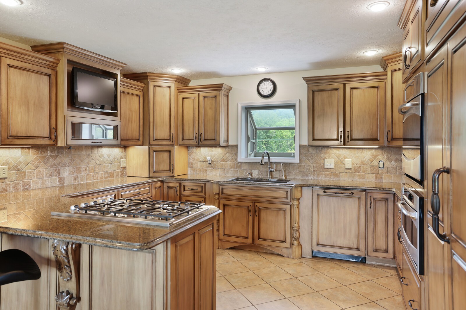 1361 Madison Creek Rd Property Photo 10