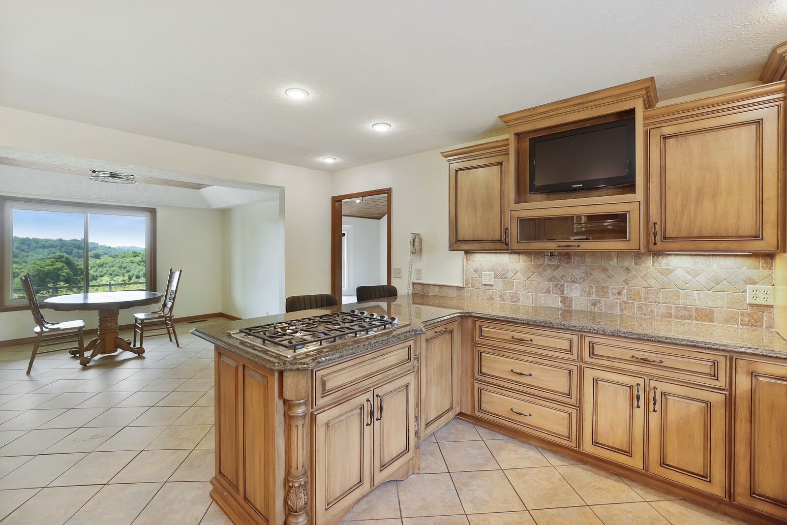 1361 Madison Creek Rd Property Photo 11