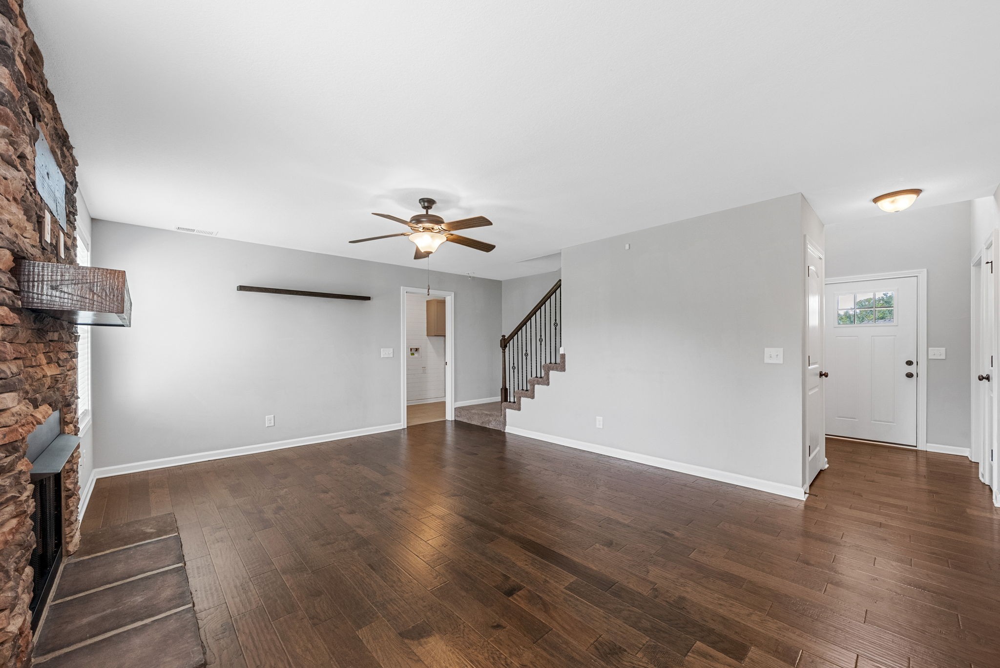 857 Rushing Dr Property Photo 5