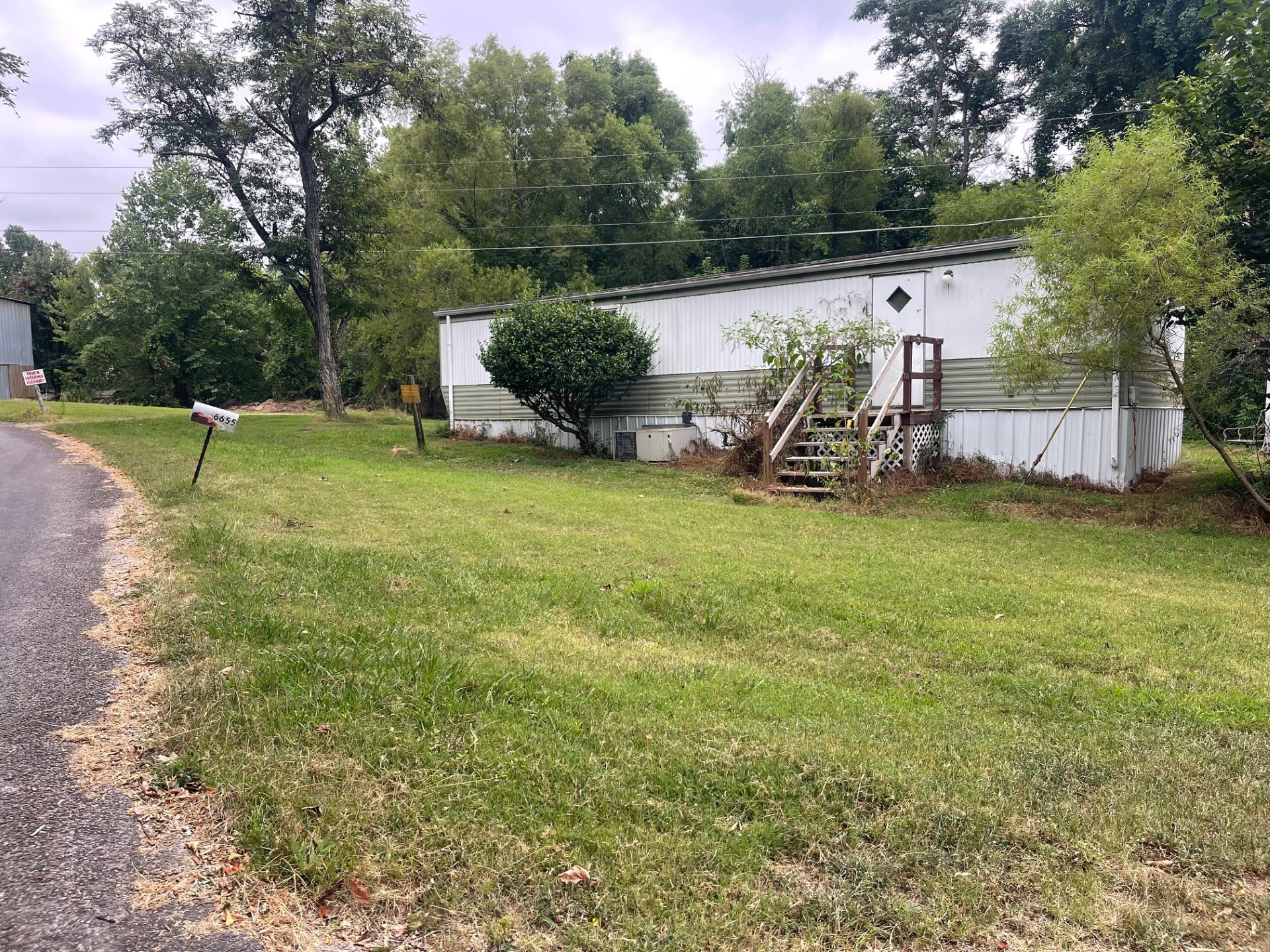 6073 Hester Rd Property Photo 1