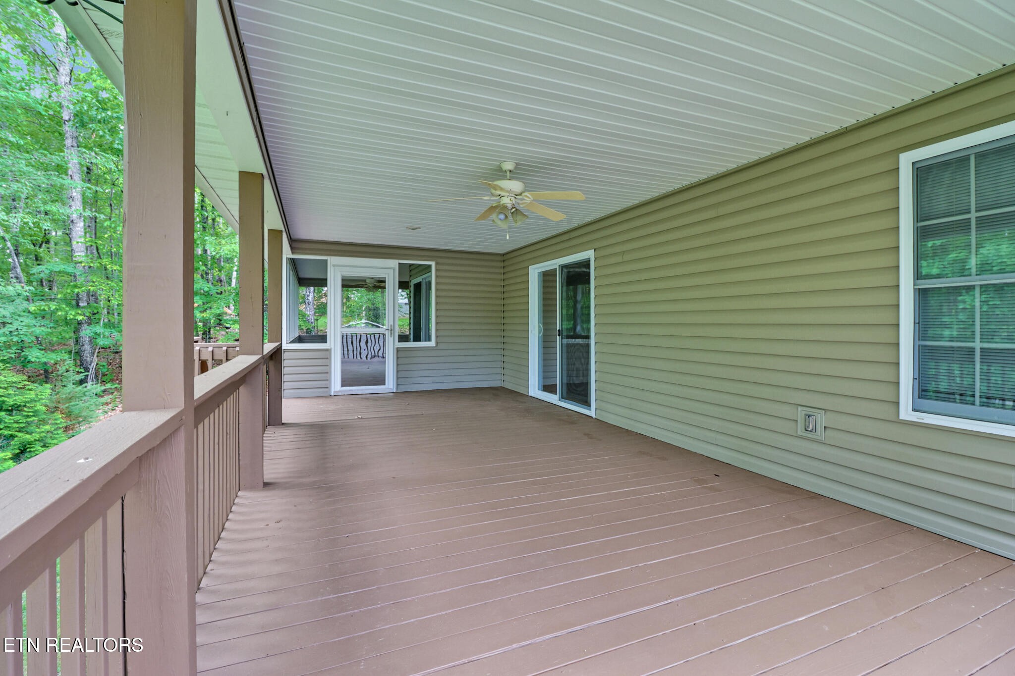 348 Lakeview Drive Property Photo 8