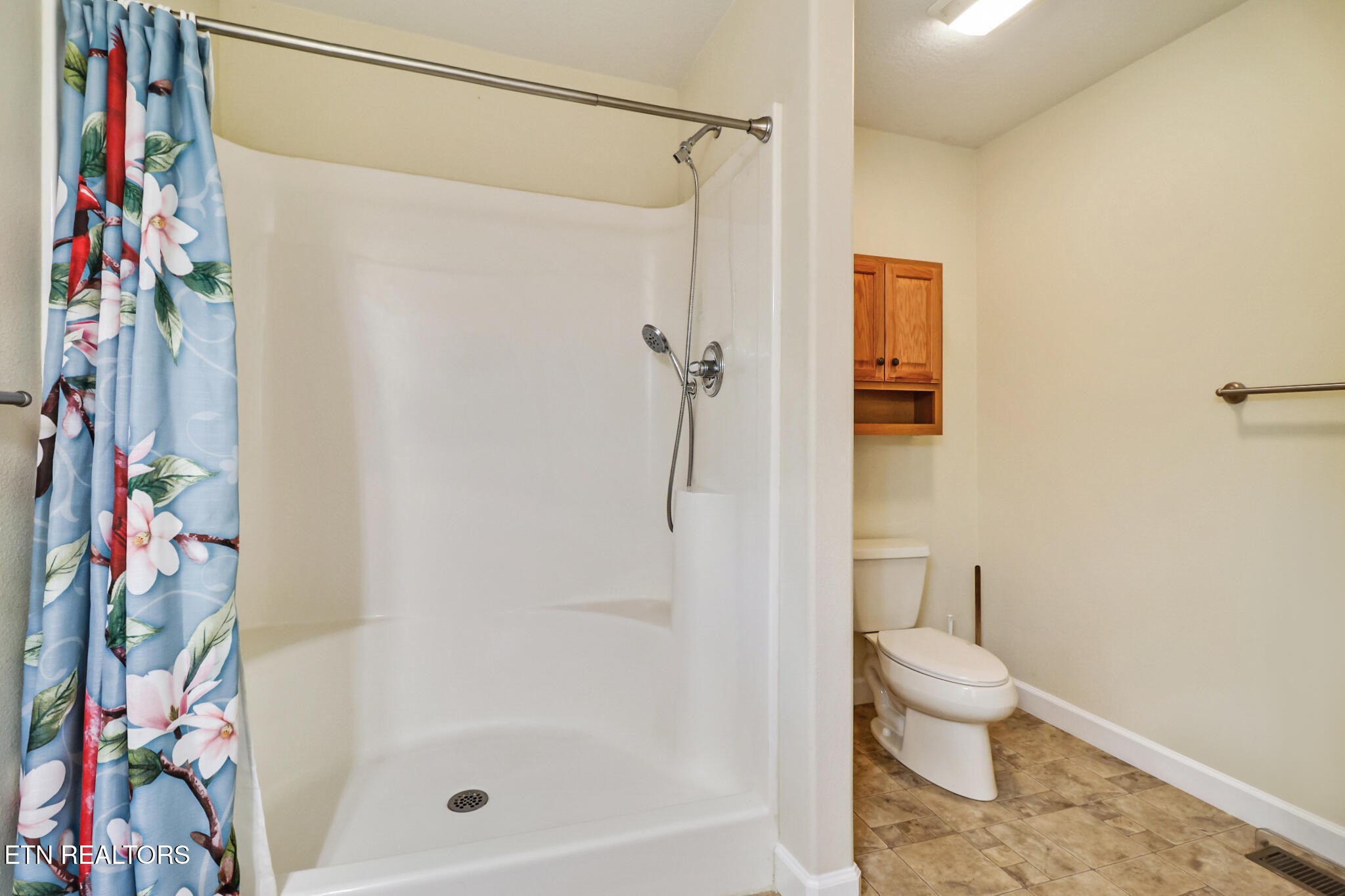 348 Lakeview Drive Property Photo 17